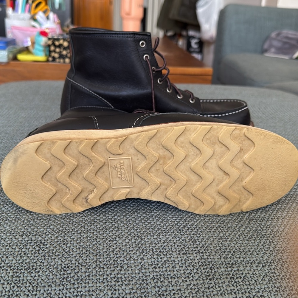 Red Wing Shoes Black Leather Lace-Up Moc Toe Boots - Picture 2 of 3